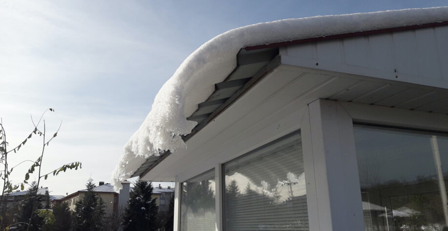 News Measuring Roof Snow Loads